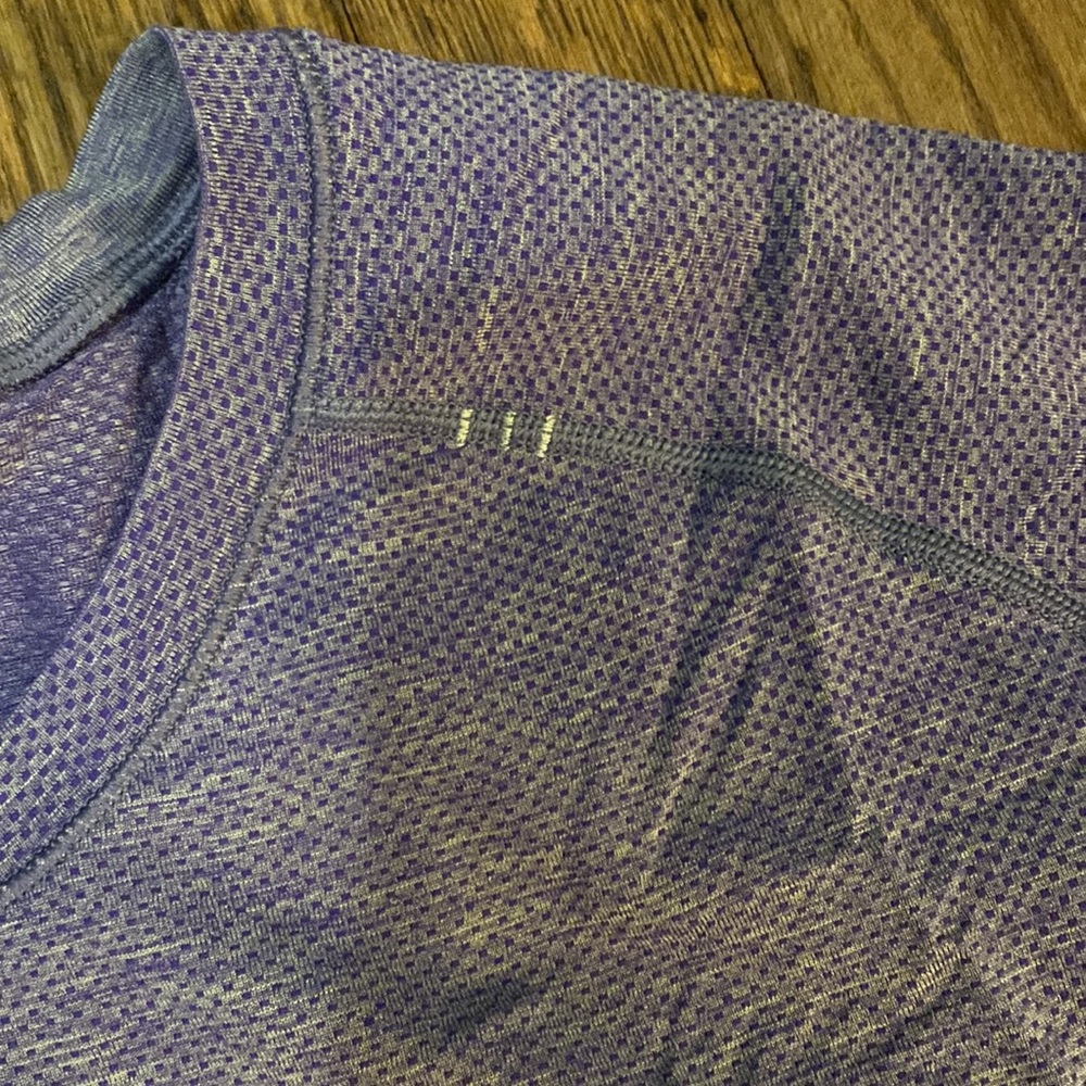 Lululemon - Picture 2 of 5